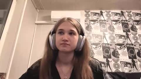 Snapshot of jewelldurham chatting on November 22, 2025, 2:38 pm Helgi online show from November 22, 2025, 2:38 pm