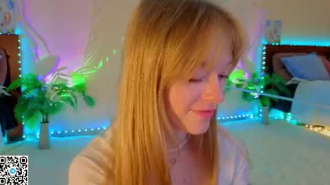 Snapshot of jewellhogan chatting on July 13, 2026, 9:06 pm Gwen online show from July 13, 2026, 9:06 pm