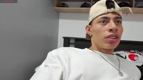 Snapshot of jey_cox23 chatting on December 24, 2024, 3:27 am jey cox online show from December 24, 2024, 3:27 am