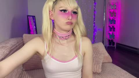 Snapshot of jeylababe chatting on July 14, 2026, 2:05 am online show from July 14, 2026, 2:05 am