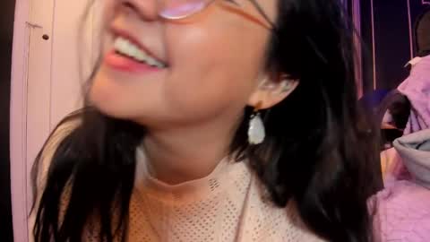 Jeyy online show from March 5, 2025, 2:56 pm