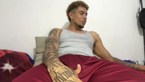 Snapshot of jeyzd25 chatting on March 2, 2025, 2:41 am Onlyfans Twitter online show from March 2, 2025, 2:41 am