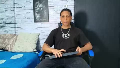 Snapshot of jhay_wheeler777 chatting on September 29, 2025, 3:22 am jhay_wheeler777 online show from September 29, 2025, 3:22 am