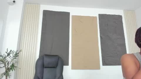 jheremy_wen online show from May 10, 2026, 3:01 am