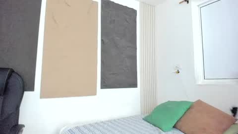 jheremy_wen online show from July 18, 2026, 7:28 pm