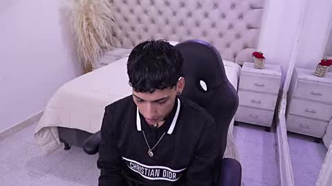 jhoanleandro online show from April 2, 2026, 5:16 am