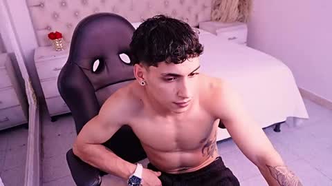 jhoanleandro online show from May 22, 2026, 11:05 am
