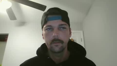 Snapshot of jholls chatting on February 8, 2025, 4:36 pm jholls online show from February 8, 2025, 4:36 pm