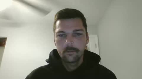 Snapshot of jholls chatting on February 10, 2025, 3:42 pm jholls online show from February 10, 2025, 3:42 pm