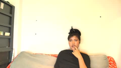 jhon_gade online show from November 27, 2025, 4:03 am