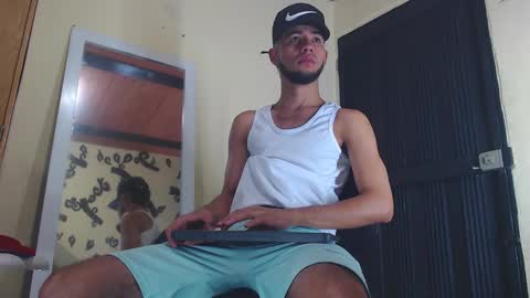 jhon_malo online show from November 2, 2025, 2:36 am