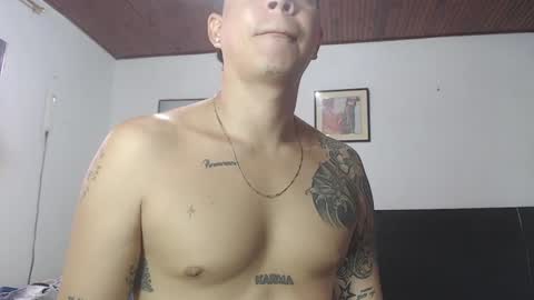 Snapshot of jhon_tommy chatting on January 4, 2025, 2:35 pm jhon tommy online show from January 4, 2025, 2:35 pm