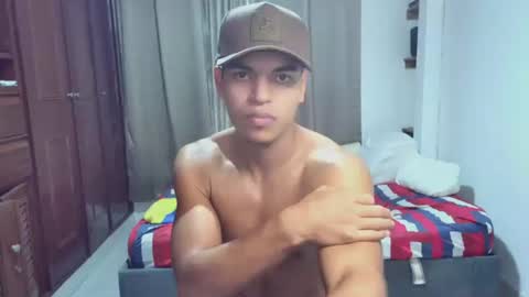 Snapshot of jhon_wich2 chatting on July 1, 2026, 6:07 pm Jhon wich2 online show from July 1, 2026, 6:07 pm