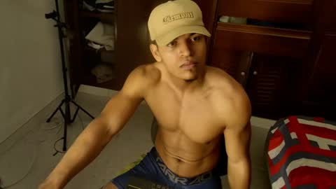 Snapshot of jhon_wich2 chatting on July 13, 2026, 3:26 pm Jhon wich2 online show from July 13, 2026, 3:26 pm