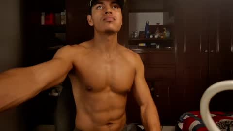 Snapshot of jhon_wich2 chatting on July 21, 2026, 9:17 pm Jhon wich2 online show from July 21, 2026, 9:17 pm