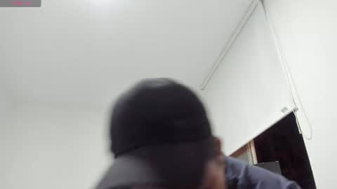 Snapshot of jhonatan_morales_s chatting on August 2, 2026, 2:10 am jhonatan_morales_s online show from August 2, 2026, 2:10 am