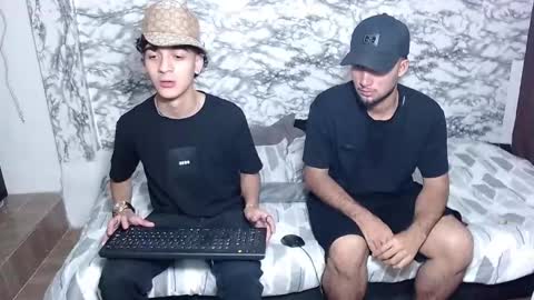 jhonay__cute online show from March 29, 2026, 8:20 pm