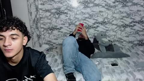 jhonay__cute online show from April 1, 2026, 2:34 am