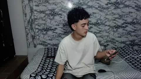 jhonay__cute online show from April 7, 2026, 12:55 am
