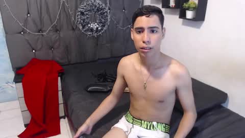 Snapshot of jhonny_latinboy chatting on January 15, 2025, 5:50 am Jhonny online show from January 15, 2025, 5:50 am