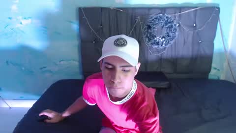 Snapshot of jhonny_latinboy chatting on January 24, 2025, 3:22 am Jhonny online show from January 24, 2025, 3:22 am