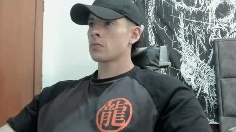 Snapshot of jhonny_macallan chatting on August 7, 2026, 8:33 pm Jhonaiker online show from August 7, 2026, 8:33 pm