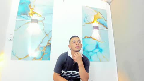 jhony_lee online show from April 27, 2026, 4:43 am