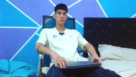 jhony_sex3 online show from February 5, 2025, 7:18 am