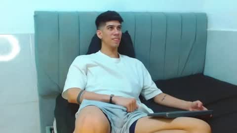 jhony_sex3 online show from July 20, 2026, 8:06 am