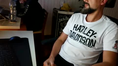 Snapshot of jhony_xx chatting on June 2, 2026, 10:56 pm Jhonny y Naty online show from June 2, 2026, 10:56 pm