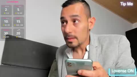 Jhony Alzate online show from July 3, 2026, 2:07 am