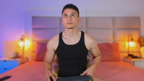 Snapshot of jhosua_hunt chatting on May 4, 2026, 4:30 am Jhosua Hunt online show from May 4, 2026, 4:30 am
