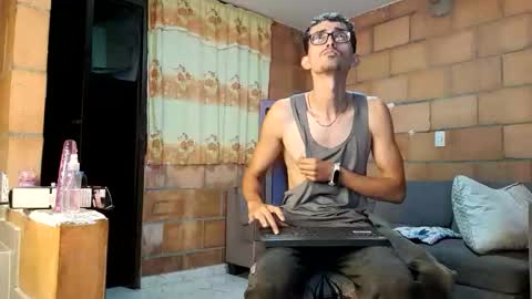 Jhosuamoore  online show from February 16, 2026, 12:51 am