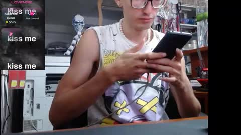 jhosuamoore2 online show from October 13, 2025, 12:16 pm