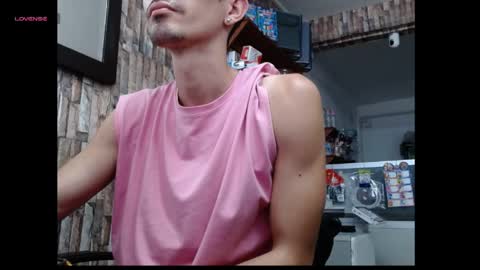 jhosuamoore2 online show from May 3, 2026, 1:39 pm
