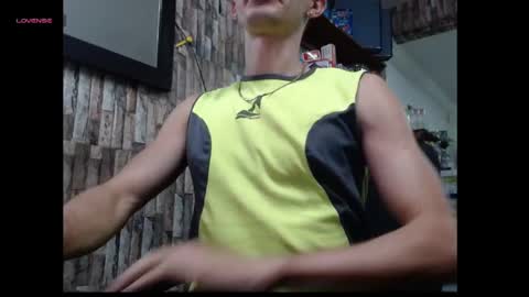 jhosuamoore2 online show from June 5, 2026, 11:54 pm