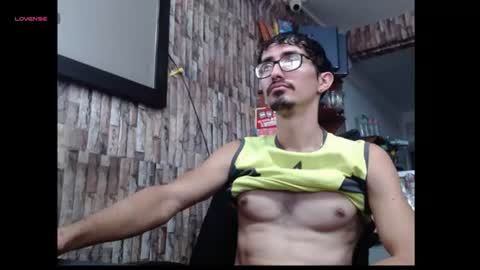 jhosuamoore2 online show from July 8, 2026, 12:20 pm