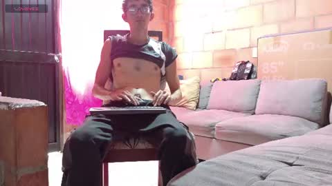 jhosuamoore2 online show from July 15, 2026, 4:34 pm
