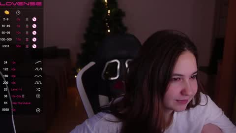 jia_lisaa online show from December 23, 2024, 9:27 am