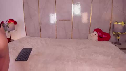 Snapshot of jiggly_ chatting on February 1, 2026, 5:39 am Jiggly online show from February 1, 2026, 5:39 am