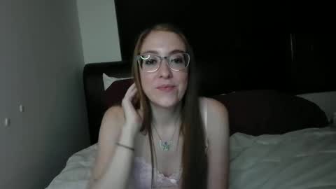 Snapshot of jilliangiselle chatting on March 3, 2026, 5:24 am jilliangiselle online show from March 3, 2026, 5:24 am