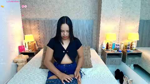 Jimena Salazar online show from June 25, 2026, 7:07 pm