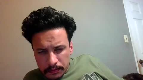 Snapshot of jimmac98 chatting on December 31, 2024, 2:29 am james online show from December 31, 2024, 2:29 am