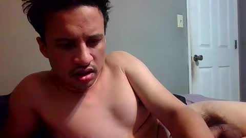 Snapshot of jimmac98 chatting on January 8, 2025, 12:28 am james online show from January 8, 2025, 12:28 am