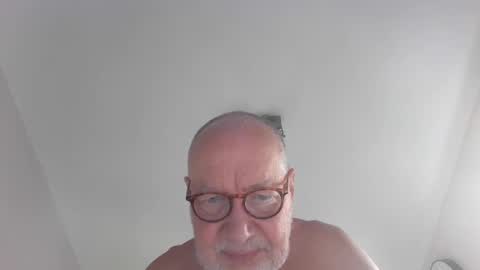 Snapshot of jimmybenido chatting on May 30, 2026, 4:48 pm Jim Redgewell online show from May 30, 2026, 4:48 pm