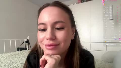 Kate online show from April 25, 2026, 8:17 am