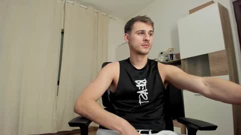 AlphaJimmy online show from November 7, 2025, 7:36 pm