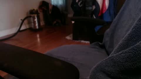 Snapshot of jimshard7x6 chatting on December 18, 2024, 10:24 pm cock model bathing suit model online show from December 18, 2024, 10:24 pm