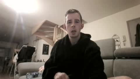 jin16000 online show from April 17, 2026, 11:30 pm