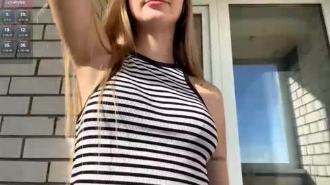 Snapshot of jinnyjaquins chatting on October 3, 2025, 8:55 am Jinny online show from October 3, 2025, 8:55 am